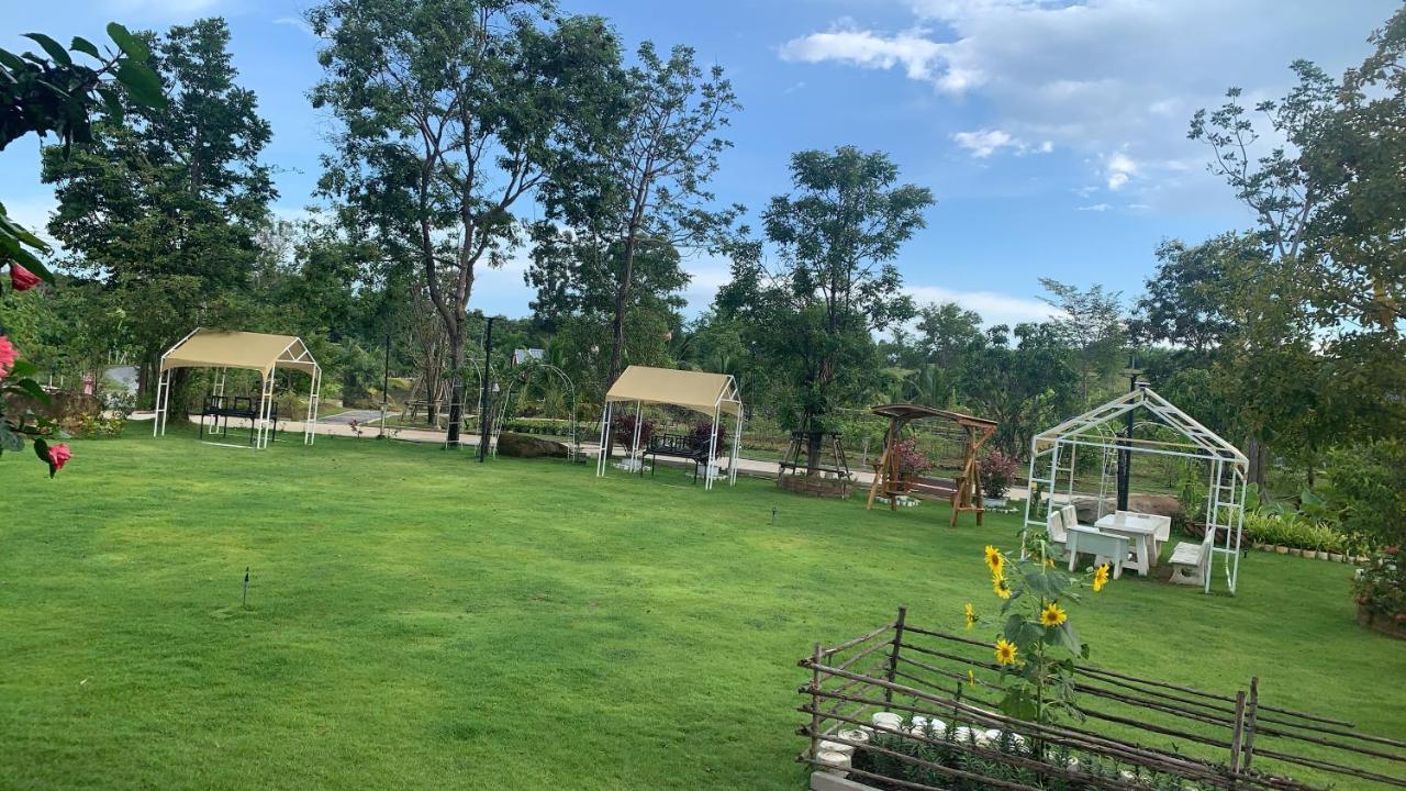 Baan Suan Madam บ้านสวนมาดามวังน้ำเขียว ภายนอก รูปภาพ